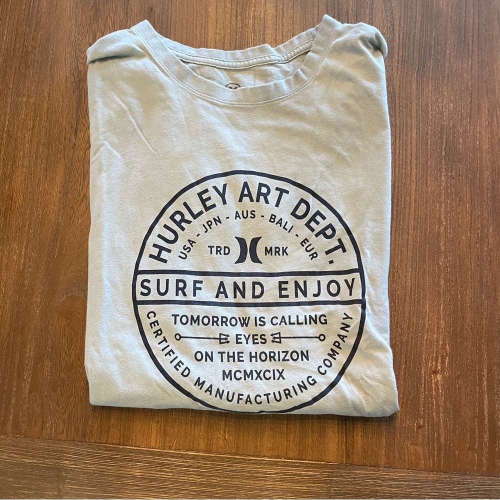 Hurley tee shirt
